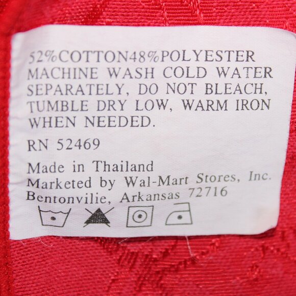 Red Jacquard Tablecloth Holiday Cotton Blend 82" X 58" - Picture 4 of 4